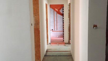 鳳凰熙岸油漆階段