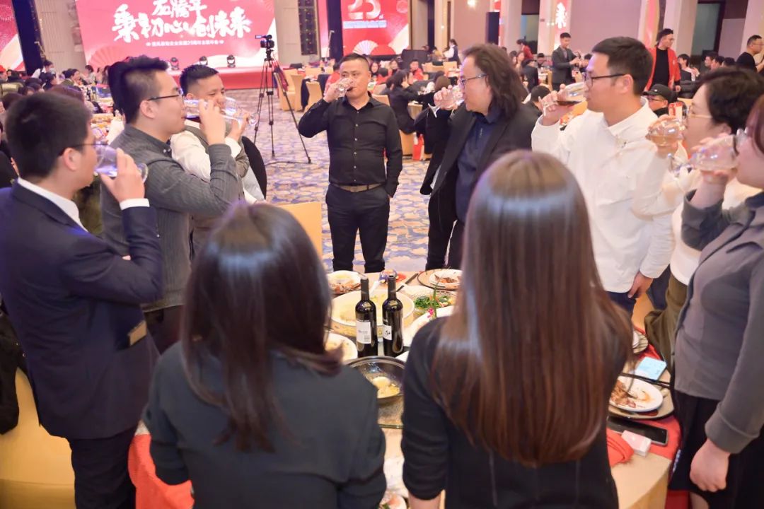 龍騰年·秉初心·創未來|清風裝飾25周年主題年會圓滿成功！