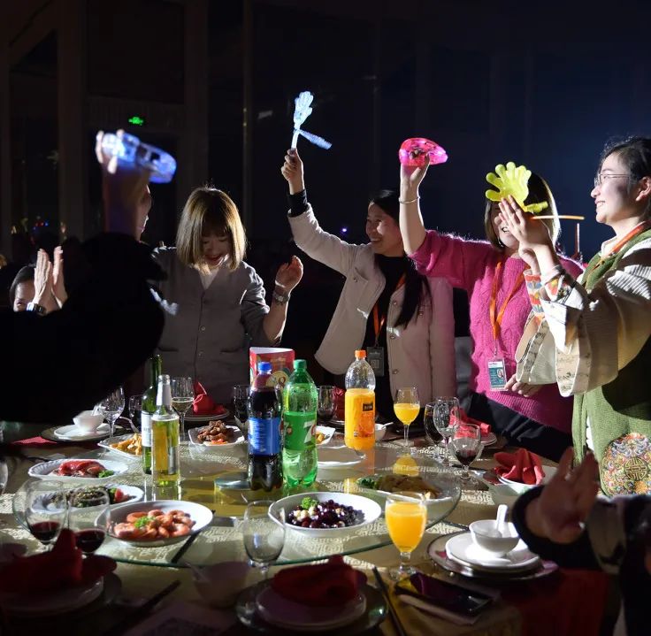 龍騰年·秉初心·創未來|清風裝飾25周年主題年會圓滿成功！