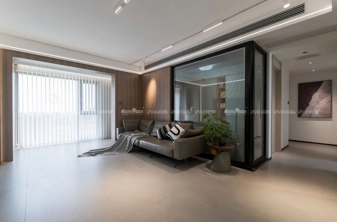 賞·析|140㎡現代簡約，光影自由穿梭的家滿是松弛感！