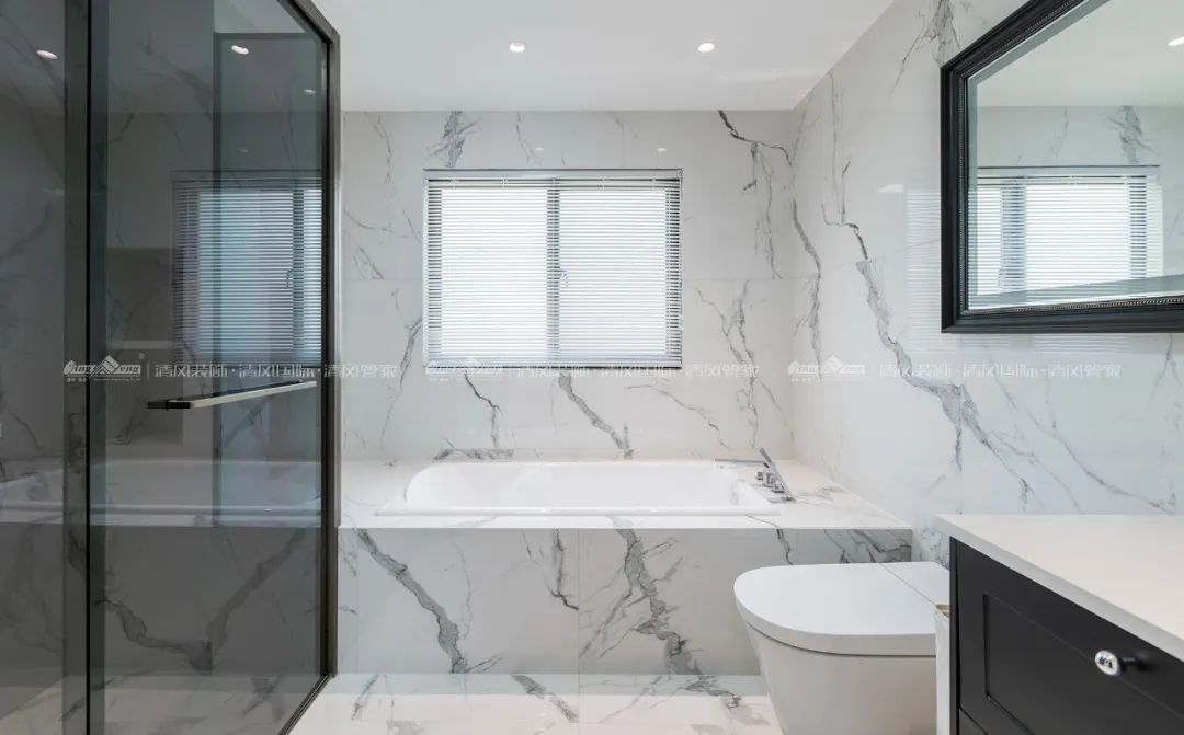 賞·析|300㎡輕法混搭風,時尚溫馨感拉滿! 賞·析|300㎡輕法混搭風,時尚溫馨感拉滿!