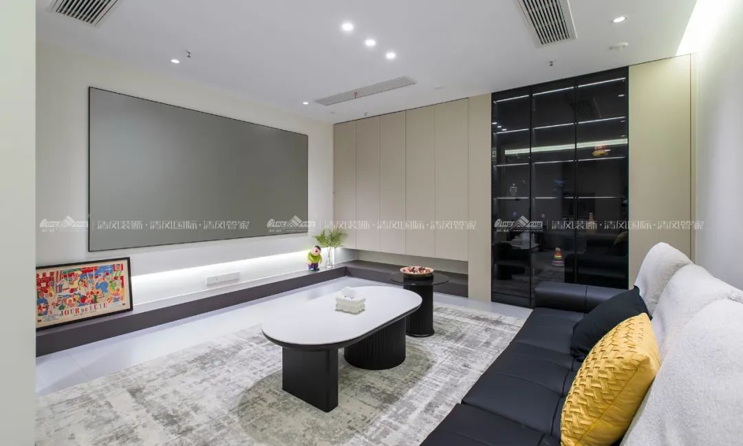 賞·析|300㎡輕法混搭風,時尚溫馨感拉滿! 賞·析|300㎡輕法混搭風,時尚溫馨感拉滿!