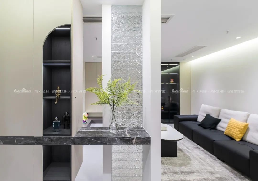 賞·析|300㎡輕法混搭風,時尚溫馨感拉滿! 賞·析|300㎡輕法混搭風,時尚溫馨感拉滿!