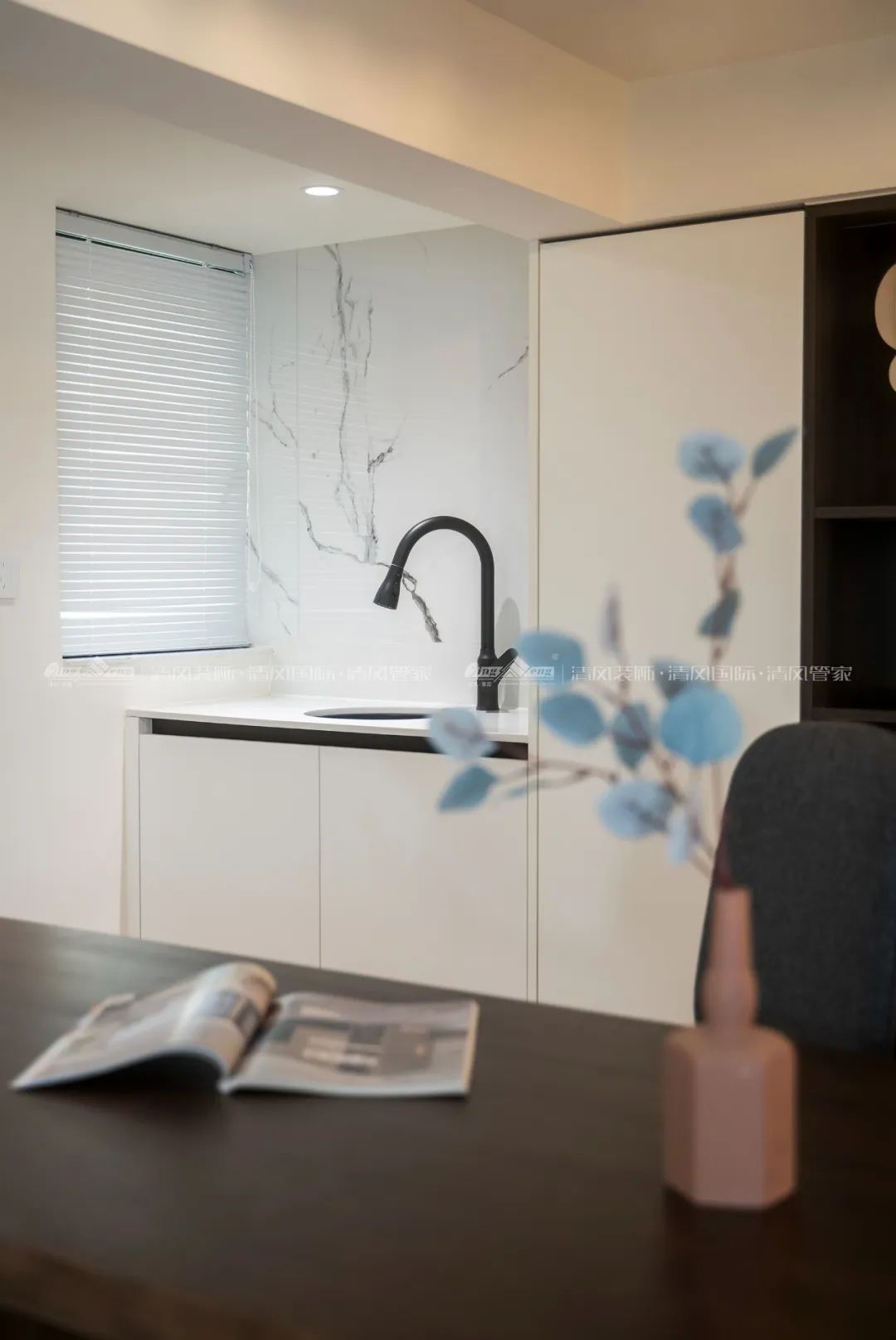 賞·析|300㎡輕法混搭風，時尚溫馨感拉滿！