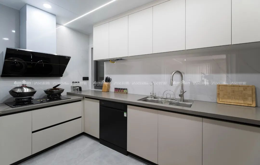 賞·析|180㎡現代簡約,探索家的生活軌跡 賞·析|180㎡現代簡約,探索家的生活軌跡