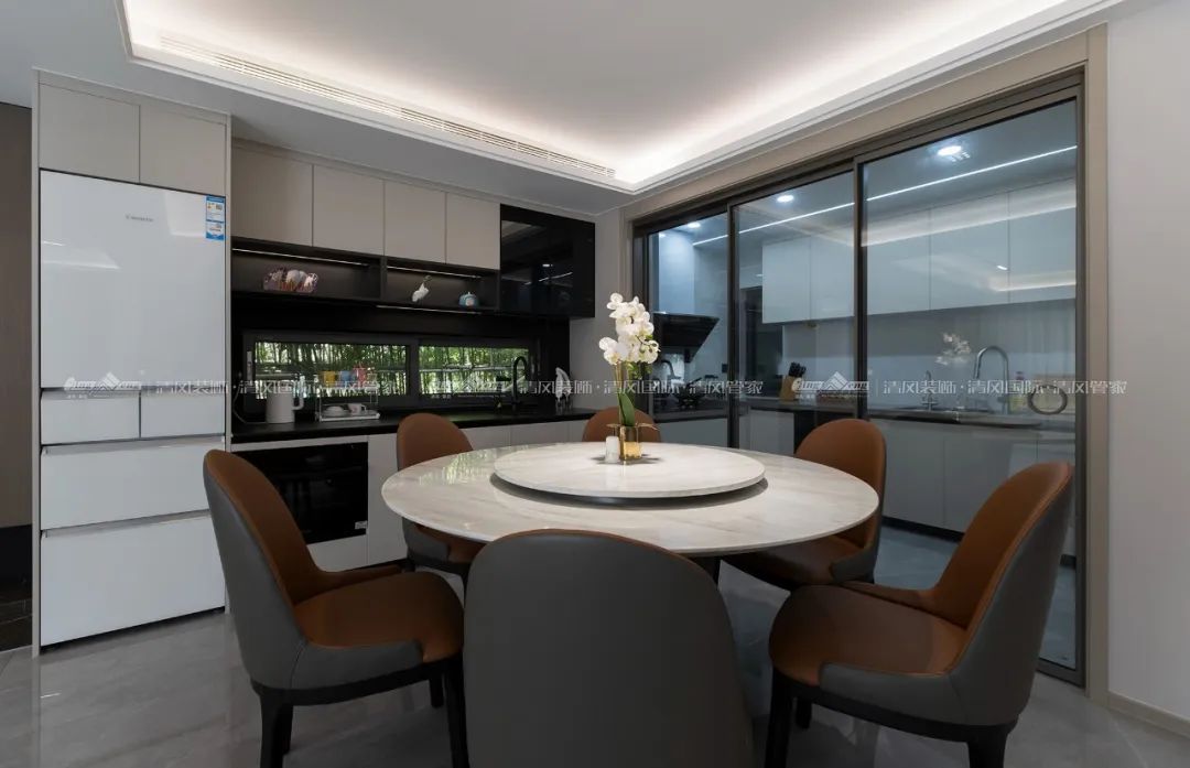 賞·析|180㎡現代簡約,探索家的生活軌跡 賞·析|180㎡現代簡約,探索家的生活軌跡