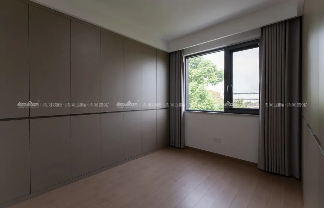 賞·析|420㎡現(xiàn)代簡(jiǎn)約，家是自然的延伸