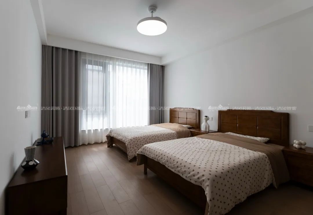 賞·析|420㎡現(xiàn)代簡(jiǎn)約，家是自然的延伸