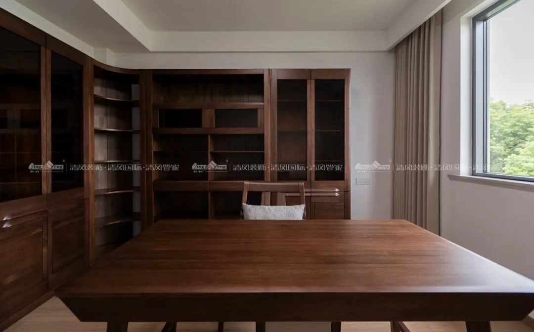 賞·析|420㎡現(xiàn)代簡(jiǎn)約，家是自然的延伸