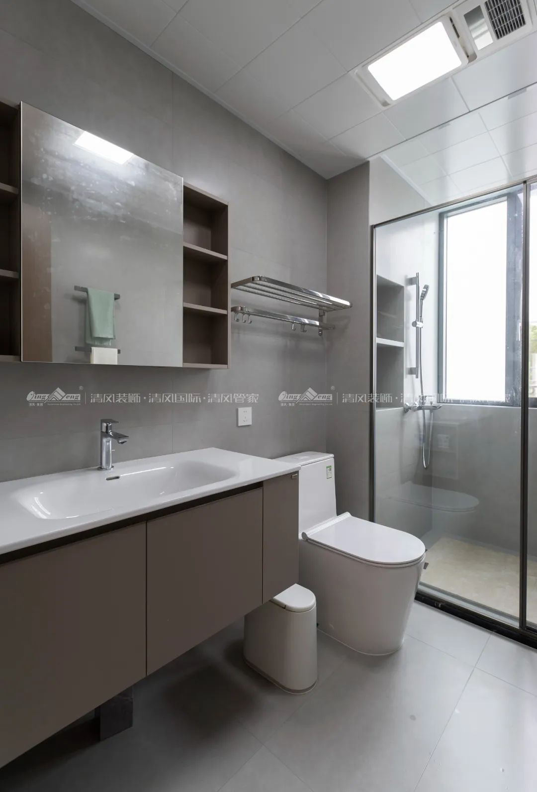 賞·析|420㎡現(xiàn)代簡(jiǎn)約，家是自然的延伸