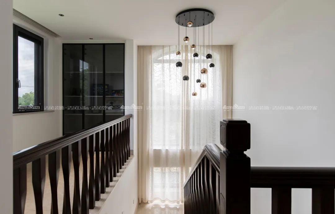 賞·析|420㎡現(xiàn)代簡(jiǎn)約，家是自然的延伸