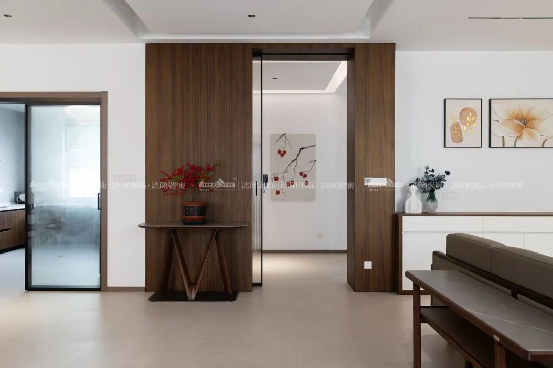 賞·析|420㎡現(xiàn)代簡(jiǎn)約，家是自然的延伸