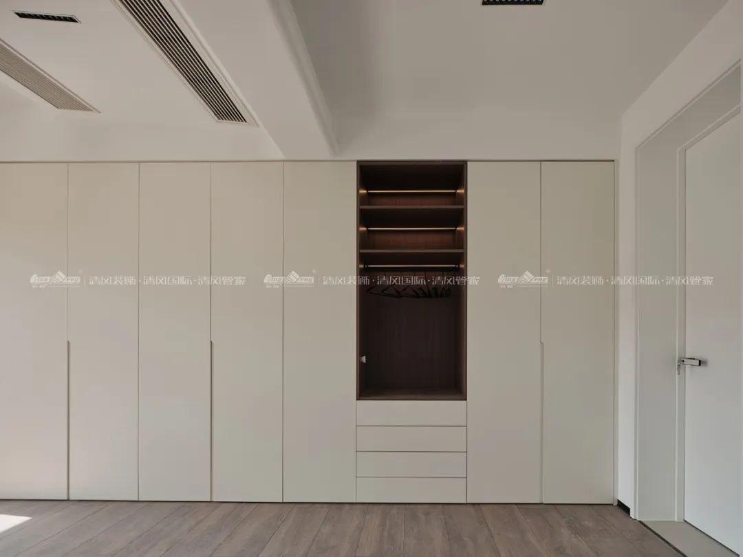 賞·析|289㎡現代極簡別墅,生活與藝術的碰撞 賞·析|289㎡現代極簡別墅,生活與藝術的碰撞