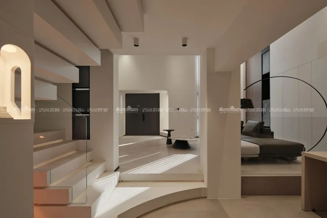 賞·析|289㎡現代極簡別墅,生活與藝術的碰撞 賞·析|289㎡現代極簡別墅,生活與藝術的碰撞