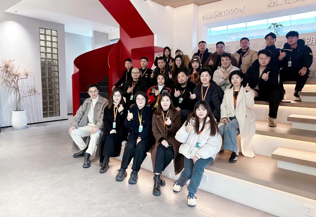 清風裝飾企業集團祝大家元旦快樂,2025鴻運當頭! 清風裝飾企業集團祝大家元旦快樂,2025鴻運當頭!